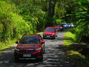 Ini Alasan SUV Bisa Geser Penjualan Low MPV dan LCGC