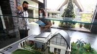 Vimala Hills diklaim sebagai villa dan resort berkelas yang menyatu dengan alam, lengkap dengan fasilitas modern.