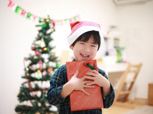 Kado Natal Anak-anak Ternyata Berpengaruh Terhadap Lingkungan, Kok Bisa?