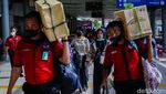 Jelang Libur Nataru, Stasiun Pasar Senen Mulai Ramai