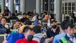 Jelang Libur Nataru, Stasiun Pasar Senen Mulai Ramai