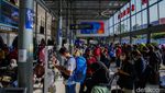 Jelang Libur Nataru, Stasiun Pasar Senen Mulai Ramai
