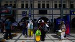 Jelang Libur Nataru, Stasiun Pasar Senen Mulai Ramai