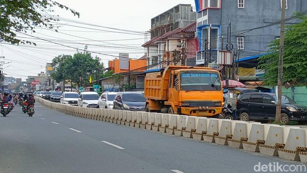 Kemacetan di Jalan Karya Wisata Medan (Nur Akmal/detikSumut)