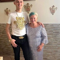 Giuseppe juga mengaku merasa bahagia karena memilih Milina. Unggahan Giuseppe dan Milina yang mengumumkan bayi perempuan kini sudah tembus lebih dari 151,8 juta Views dan 7,9 juta Likes di TikTok. Kirain kasih kejutan buat emaknya atau neneknya... Pas buka semua video TikTok nya eddaaaahhh ternyata istrinya 🙈 semoga kalian bahagia selalu 🤲😇, ucap pengguna TikTok @Zin Grace Tea Channel.Omg kirain dia mau nunjukin ke mamanya kalau istrinya lagi hamil ternyata itu istrinya😳😳😳😳😳, kaget akun @Bang vall. Foto: Dok. Instagram @milinagatta_.