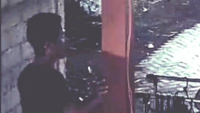 Maling CD kos-kosan perempuan di Banyuwangi terekam kamera CCTV