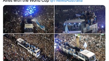 Bus yang membawa Lionel Messi bergerak perlahan di antara lautan massa. Foto: Twitter