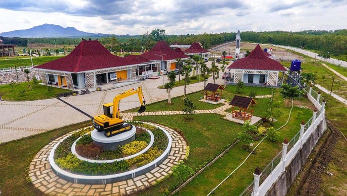 Penampakan Bendungan ke-30 yang Diresmikan Jokowi Jokowi meresmikan Bendungan Semantok di Desa Sambikerep, Kecamatan Rejoso, Kabupaten Nganjuk. Ini adalah bendungan ke-30 yang diresmikan Jokowi.