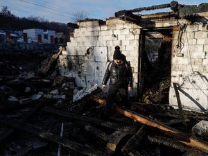 Tahun Berganti tapi Serangan Rusia ke Ukraina Tak Berhenti