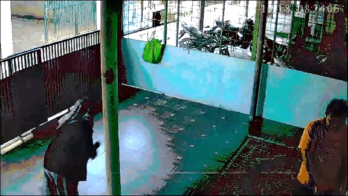 Potongan rekaman CCTV sebelum aksi pembunuhan ibu muda di Cimahi.