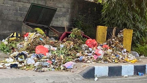Tumpukan sampah yang ada di salah satu tempat sampah yang ada di perkotaan Kabupaten Karangasem.