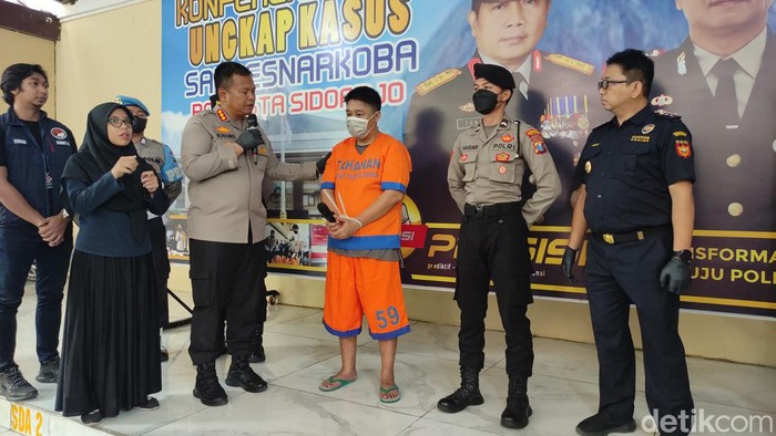 Sandy, pemroduksi pil ekstasi ditangkap polisi Sidoarjo