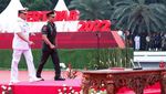 Momen Andika-Yudo Salam Komando Saat Sertijab Panglima TNI