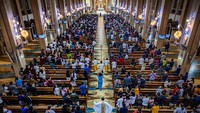 Simbang Gabi merupakan Misa Novena sembilan hari berturut-turut sebagai persiapan menyongsong Kelahiran Raja Agung yang dijanjikan oleh Allah Bapa untuk menebus dosa umat manusia.