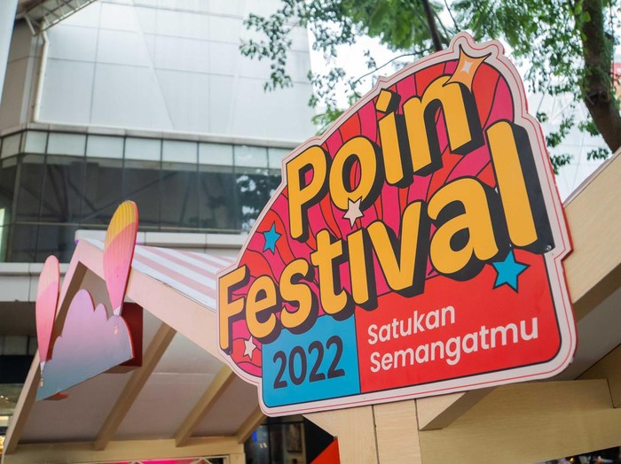 Telkomsel bagi-bagi hadiah