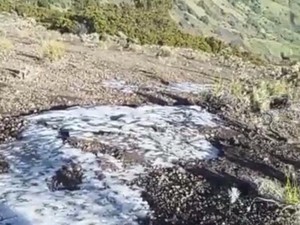 4 Fakta Bongkahan Es di Gunung Rinjani