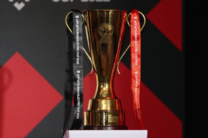 BANGKOK, THAILAND - AUGUST 30: The AFF Mitsubishi Electric Cup is displayed during the AFF Mitsubishi Electric Cup draw at Shangri-La Hotel Bangkok on August 30, 2022 in Bangkok, Thailand. (Photo by Thananuwat Srirasant/Getty Images)