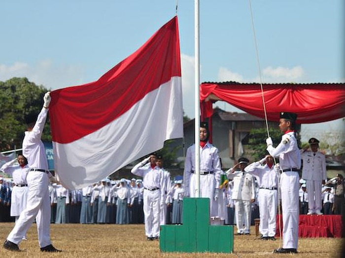 Upacara Bendera.
