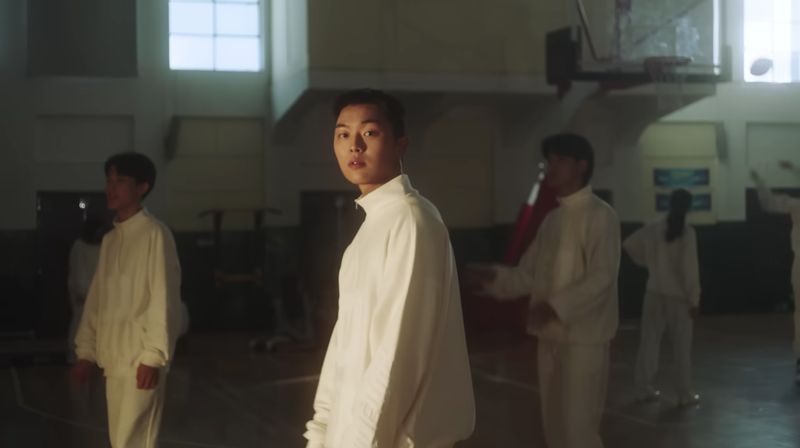 Video klip Ditto milik NewJeans