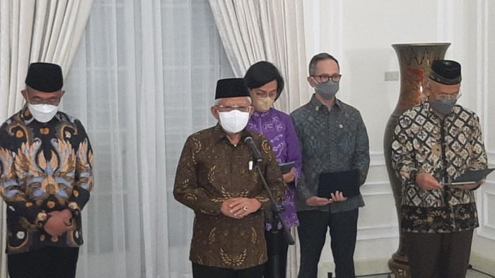 Wapres Maruf Amin (tengah)