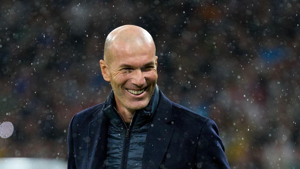 Zinedine Zidane dianggap penerus pas Didier Deschamps di Timnas Prancis (Foto: Getty Images/Angel Martinez)