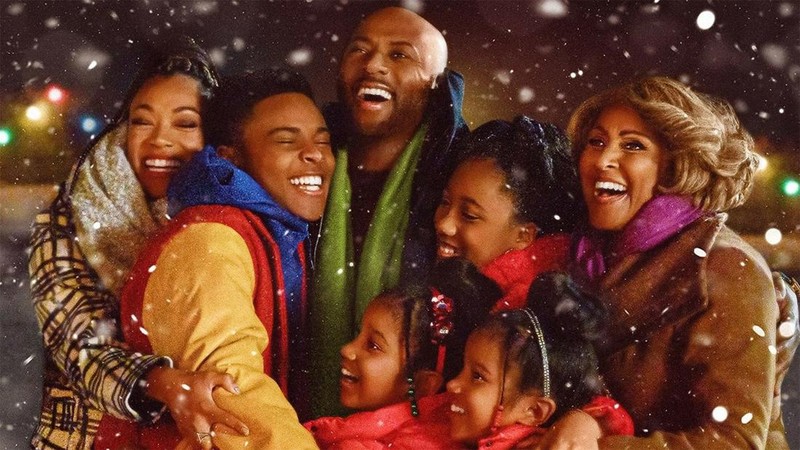 Liburan akhir tahun sudah tiba, dan Hari Natal 2022 segera datang. Untuk menemani keseruan, ada 10 film natal yang bisa ditonton di Netflix bareng keluarga nih.