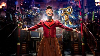 Film pertama ada Jingle Jangle: A Christmas Journey. Singkat cerita, ini berkisah soal seorang kakek pembuat mainan, dan cucunya bisa menciptakan dunia magis melalu hal tersebut. Foto: (Dok. Rotten Tomatoes).