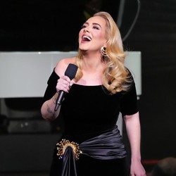 Siap-siap! Adele Kembali ke Studio, Sinyal Album Baru Makin Dekat?