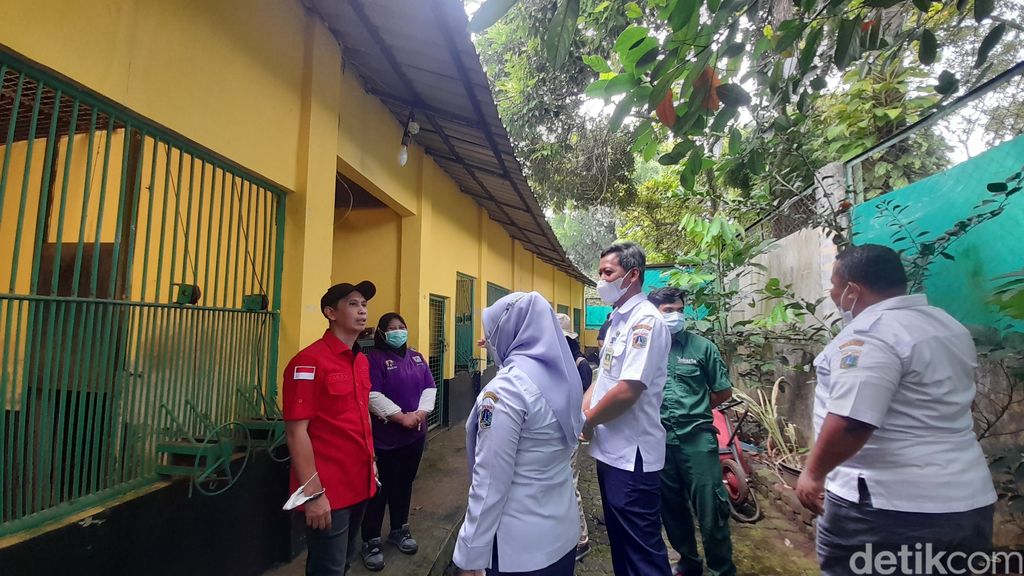 Anggota DPRD DKI Sidak TMS Ragunan.