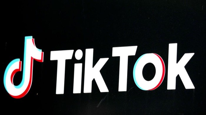 Aplikasi TikTok Bakal Dilarang di Perangkat Milik Pemerintah AS Anggota Kongres mengesahkan undang-undang untuk melarang aplikasi TikTok dari perangkat pemerintah di AS. Aturan ini diberlakukan pada Selasa (20/12/2022).
