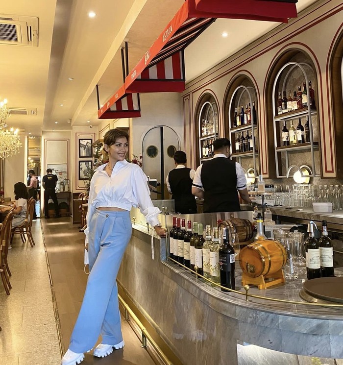Awet Cantiknya! Ini Nadia Mulya Saat Makan Sushi dan Ngopi Awet Cantiknya! Ini Nadia Mulya Saat Makan Sushi dan Ngopi