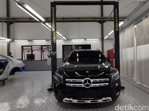 Canggihnya Cat Mobil Mercedes-Benz, Bekas Lecet Bisa Hilang Sendiri