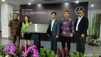 Menurut Mercedes-Benz, tahun depan akan ada lebih banyak lagi bengkel body and paint berstandar Jerman di Indonesia. Foto: Septian Farhan Nurhuda / detik.com