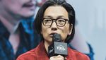 Son Suk Ku Memesona Tampil Berjas di Jumpa Pers Drakor Big Bet