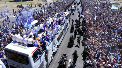 Pesta Argentina di Obelisk Batal gegara Ulah Suporter