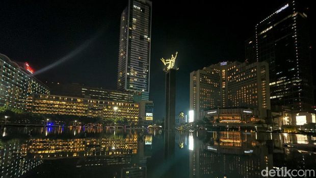 Car free night tahun baru akan dilaksanakan di DKI Jakarta. Car free night diselenggarakan oleh Pemprov DKI Jakarta dalam rangka memeriahkan malam tahun baru.