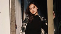 Saat menjadi tamu dalam acara Tonight Show, Esta Pramanita mengaku sebelum terjun sinetron, dirinya lebih fokus menjadi model. (Foto: dok Instagram)