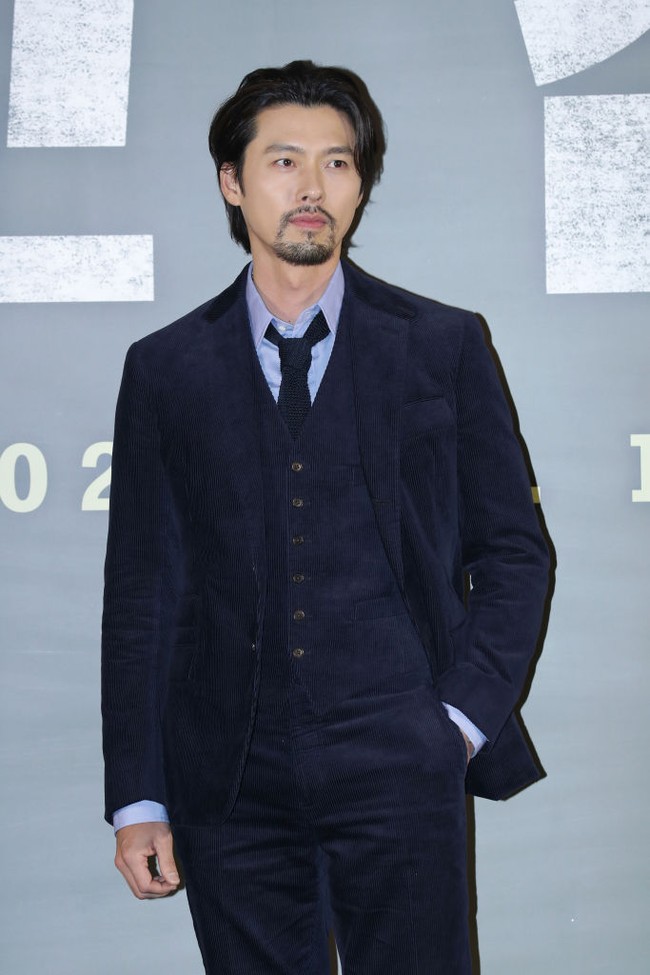 Ayah satu anak, Hyun Bin ada di urutan kesembilan. Suami Son Ye Jin ini menumbukan brewok setelah menyambut kelahiran anak pertama. Foto: Getty Images