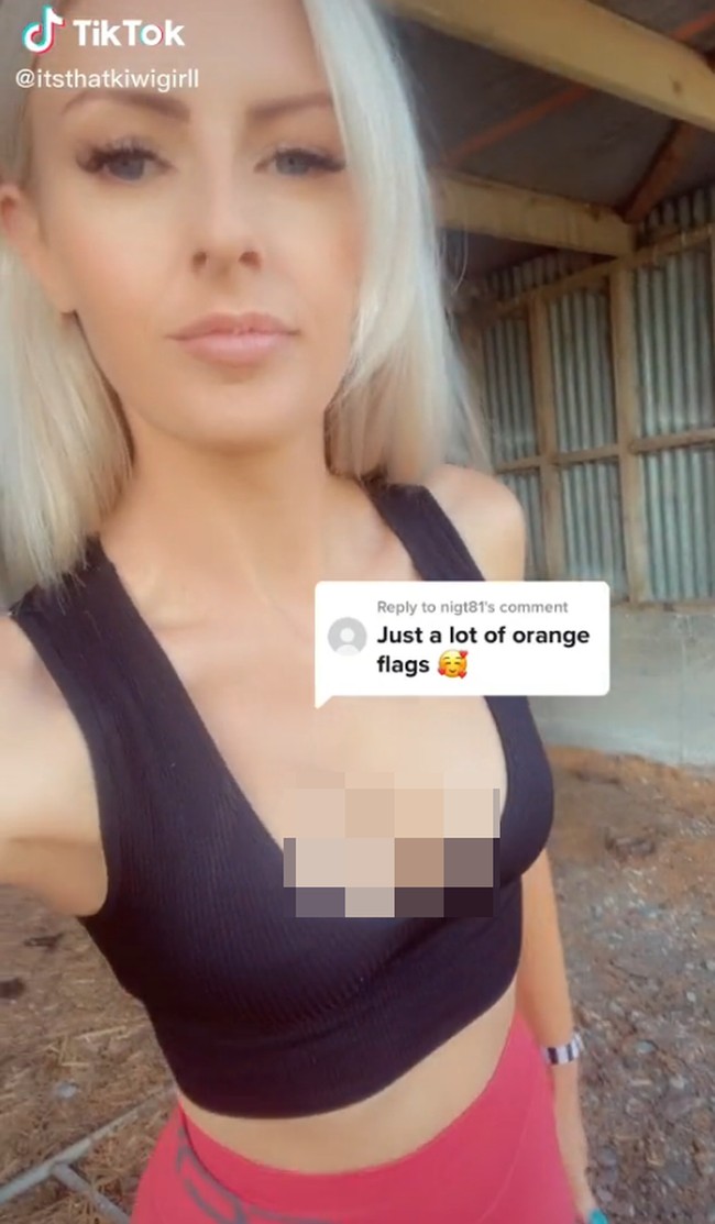 itsthatkiwigirll tampaknya memiliki lebih banyak fans dari haters. Tetaplah menjadi dirimu sendiri, Tetaplah menjadi kamu, Aku akan tetap menonton, tulis mereka yang mendukungnya. Foto: TikTok itsthatkiwigirll