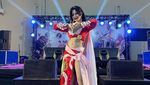 Kameaam Bikin Terbelalak Cosplay Jadi Boa Hancock dan Nami One Piece