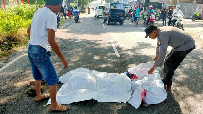 kecelakaan di gresik