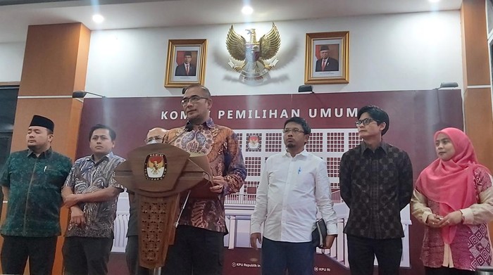 Ketua KPU Hasyim Asyari