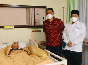 Broadcast Kabar Try Sutrisno Wafat Dipastikan Hoax!