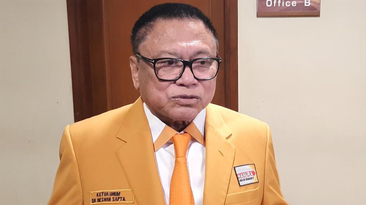 Hammomda otirgan xususiy olomon