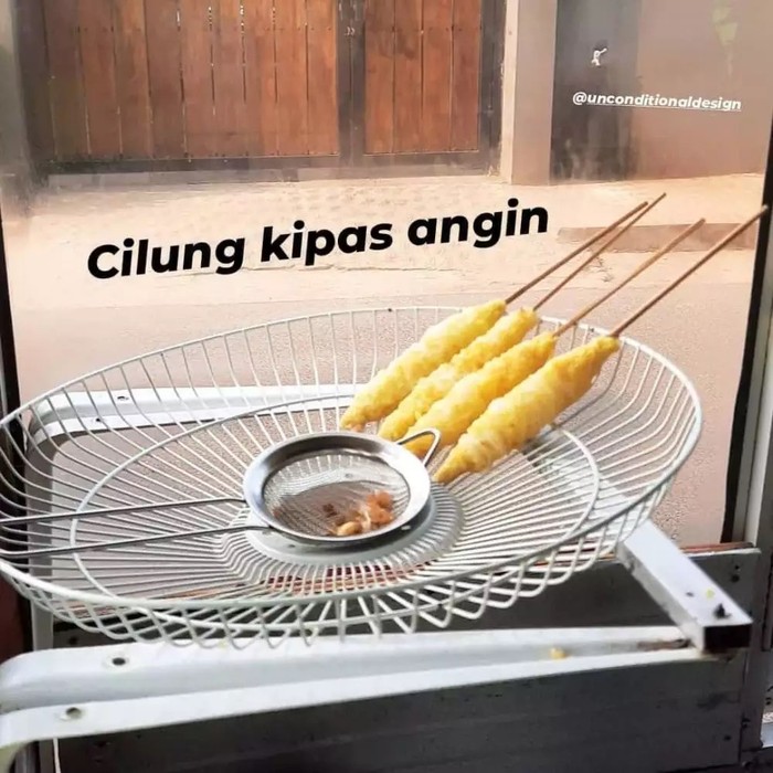 Kreatif! Tutup Depan Kipas Angin Ini Disulap jadi Saringan Makanan