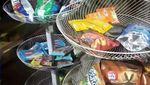 Kreatif! Tutup Depan Kipas Angin Ini Disulap jadi Saringan Makanan