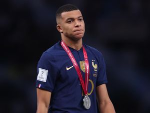 Saat Kylian Mbappe Ledek Selebrasi Mesum Emiliano Martinez
