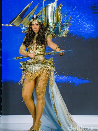 Laksmi De-Neefe Suardana Jelang Miss Universe