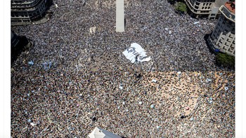 Sepertinya sudah tidak ada lagi ruang yang tersisa. Foto: Twitter