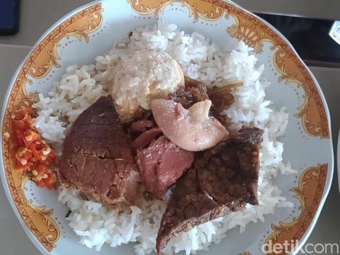 menu Warung Gang Amboina di Bangkalan Madura